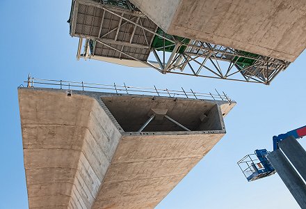 HS2’s Colne Valley viaduct scoops prestigious design award