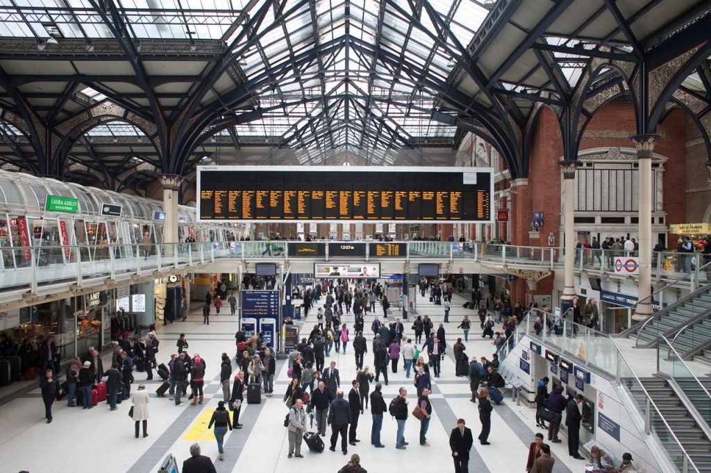 Essential railway upgrades between Kentish Town and West Hampstead taking  place through August Bank Holiday means disruption to services